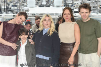 Vicky Krieps, Viggo Ferreira-Redier, Anna Cazenave Cambet, Monia Chokri, Abtoine Reinartz 001